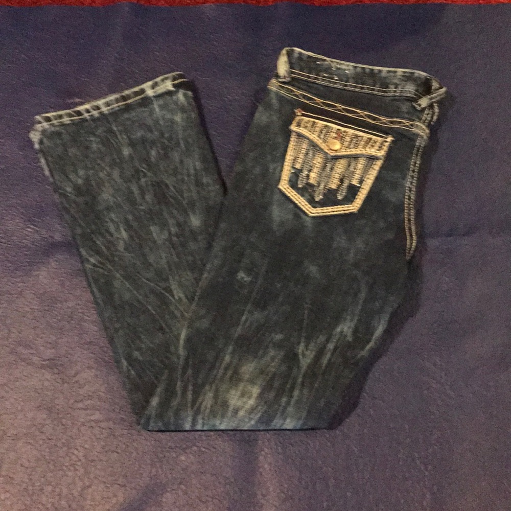 Beautiful Short and Sexy Jeans.